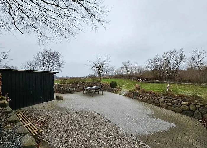 Idyllic Surrounded By Fields Semesterbostad Tranekær